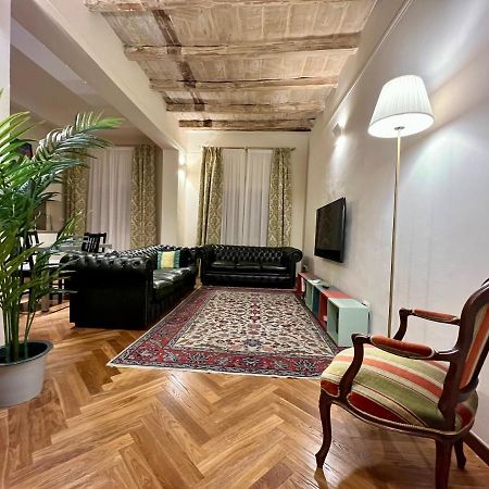 Lovely 1 Bedroom Apartment Nearby Piazza Maggiore Bologna Bagian luar foto