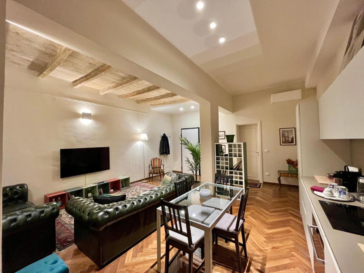Lovely 1 Bedroom Apartment Nearby Piazza Maggiore Bologna Bagian luar foto