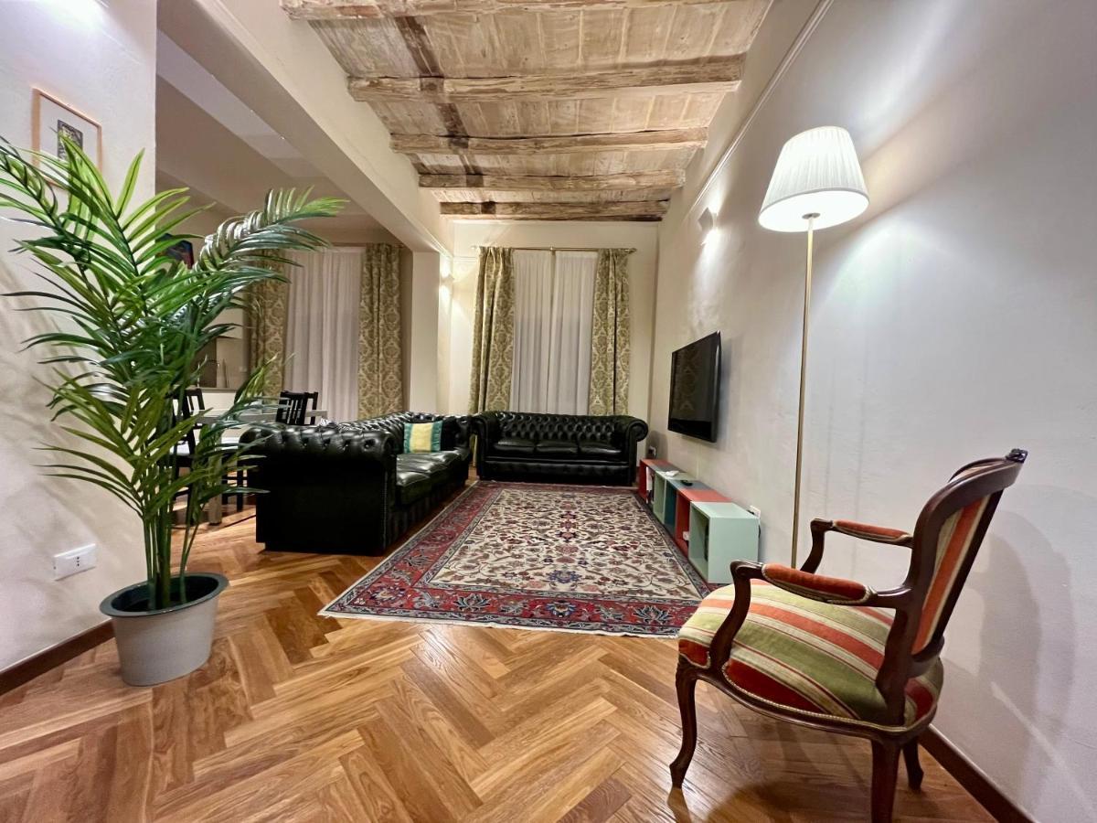 Lovely 1 Bedroom Apartment Nearby Piazza Maggiore Bologna Bagian luar foto