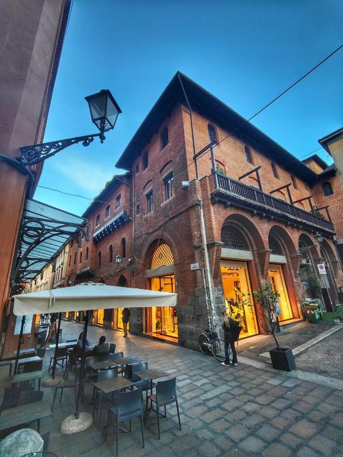 Lovely 1 Bedroom Apartment Nearby Piazza Maggiore Bologna Bagian luar foto